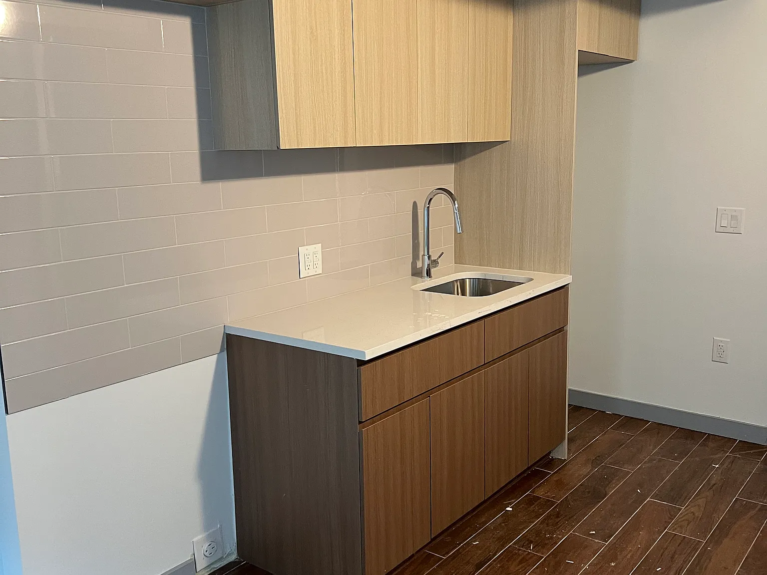 2 bed, $2,830 — Photo 2