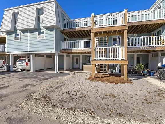 2nd image of 1100 Fort Pickens Rd APT A3