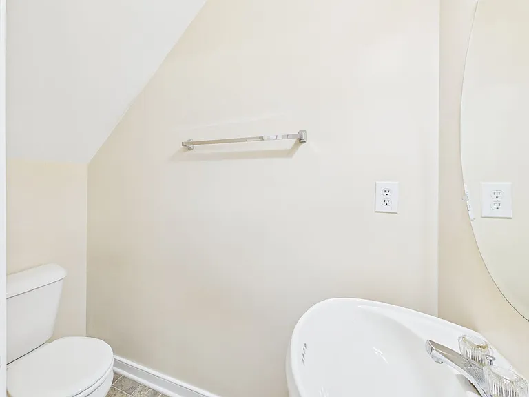 1905 Colgate Ave — Photo 9