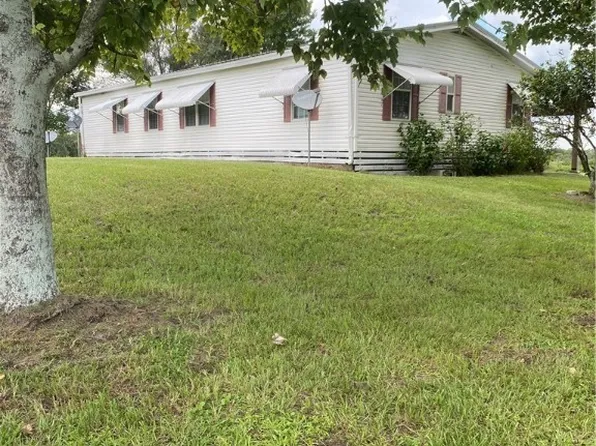 560 N Lake Dr, Lorida, FL 33857