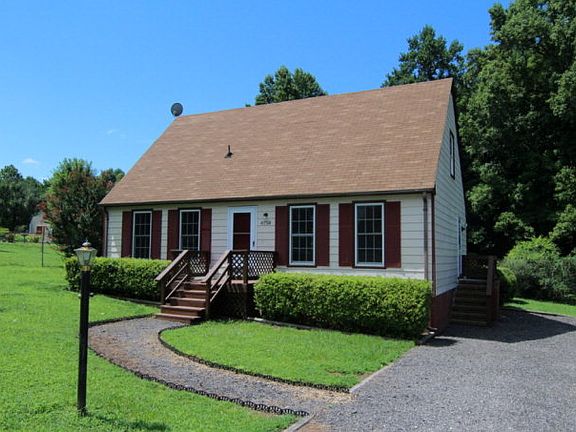 2nd image of 6758 Greenfield Ln