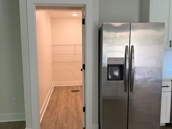 Walk in Pantry