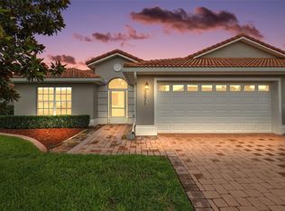 5071 Harbour Dr, Oxford, FL 34484