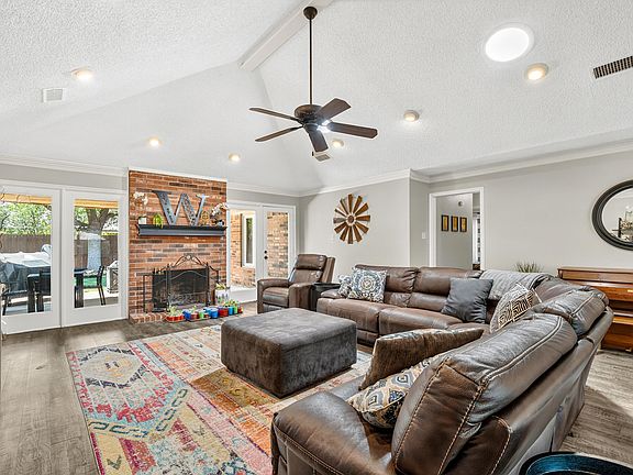 3rd image of 9710 Jordan Ave