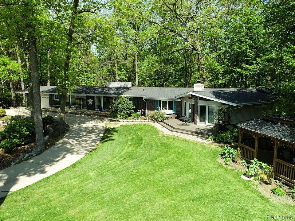 1st image of 2927 Duana Dr