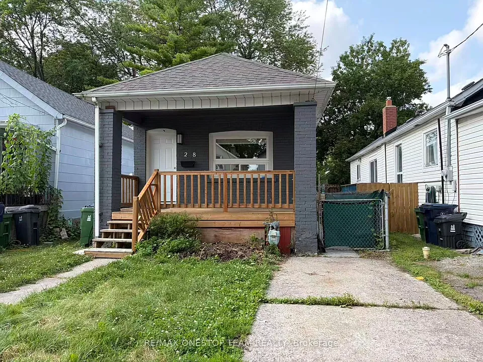 28 Cambrai Ave