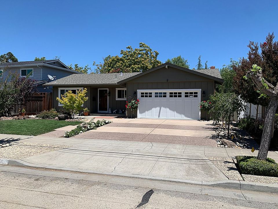 1st image of 1564 Creek Dr