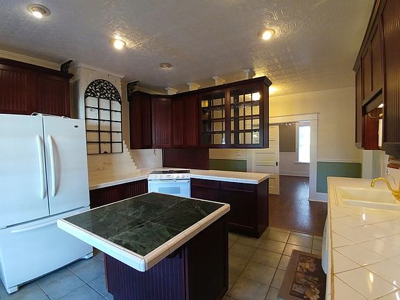 3rd image of 8906 NE 179th St