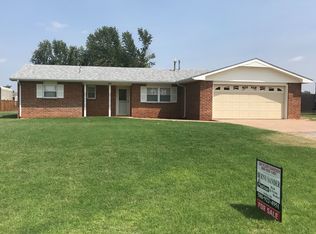 506 N Cedar St, Seiling, OK 73663