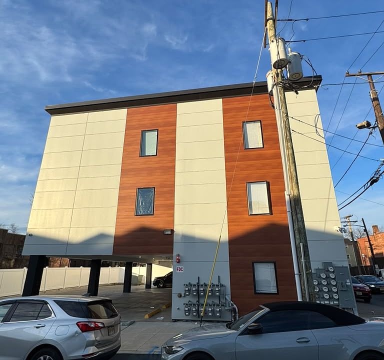 1st image of 115-117 Hamilton Ave