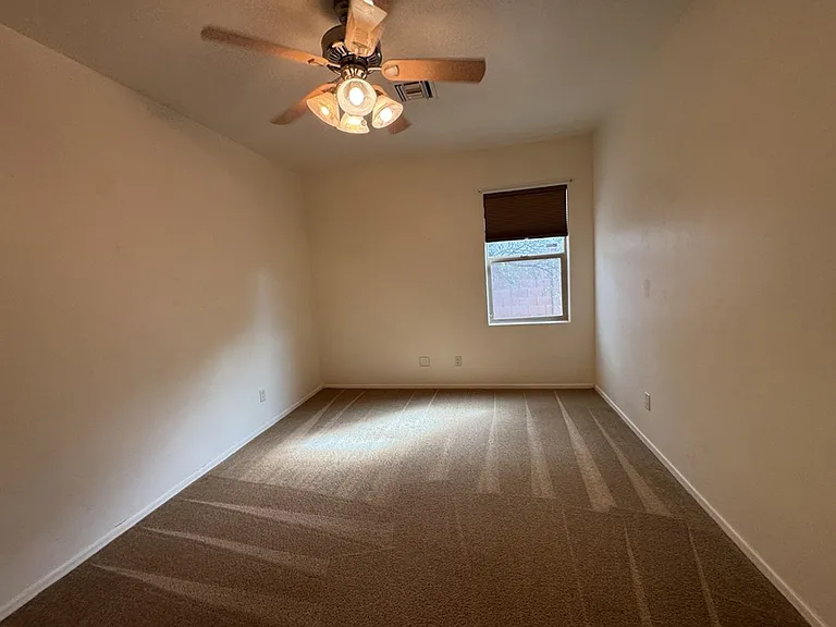 3603 Plaza De La Rosa — Photo 14