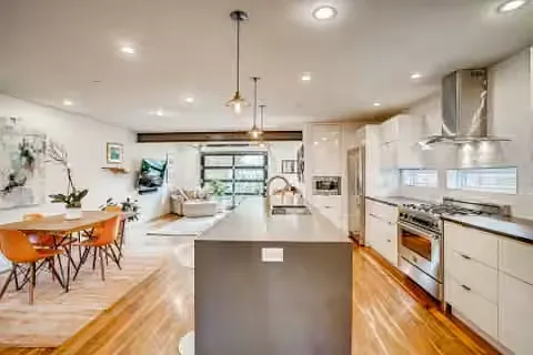 3 bed, 3.5 bath, 2643 sqft, $6,150 — Photo 4