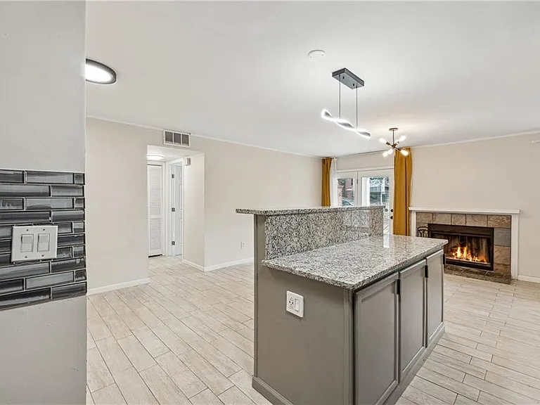 434 McGill Pl NE — Photo 10