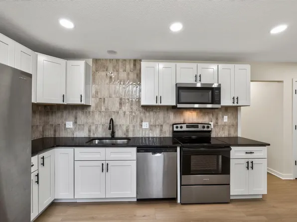 1218 SW Ordnance Rd, Ankeny, IA 50023