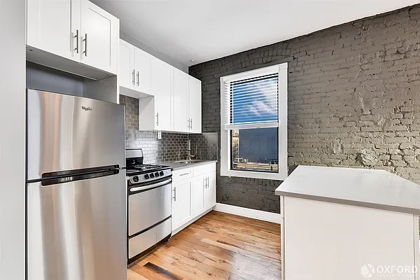 Rented by Oxford Property Group | media 18