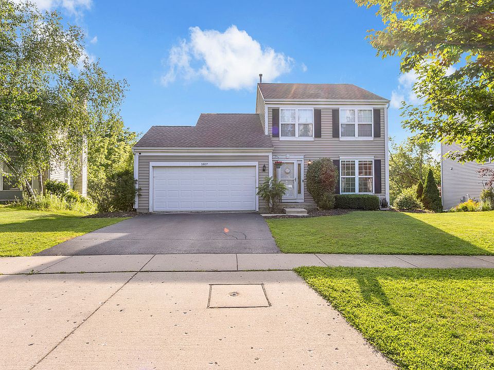 1st image of 1807 Van Dyke Ln