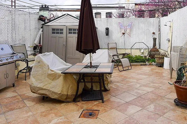 Rented by Corcoran | media 5