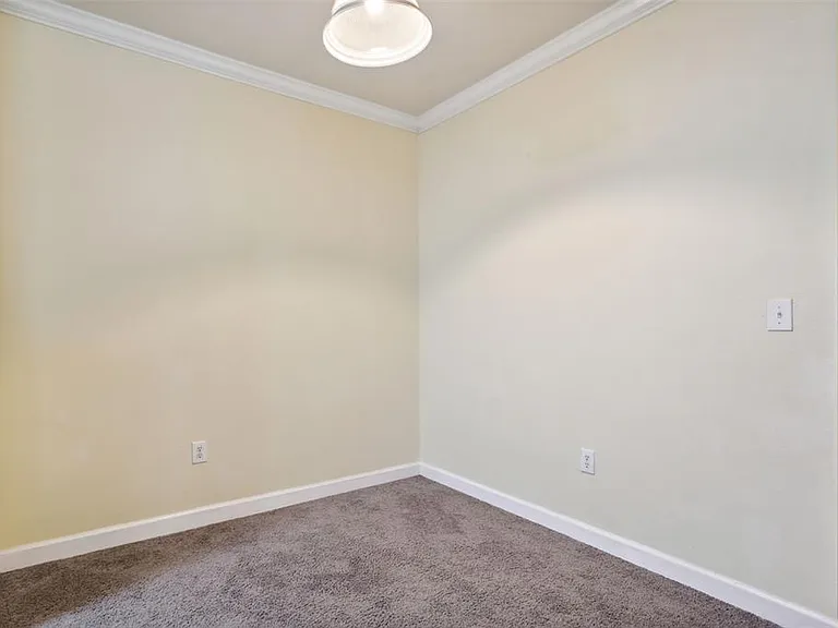 18332 Bridle Club Dr #18332 — Photo 8