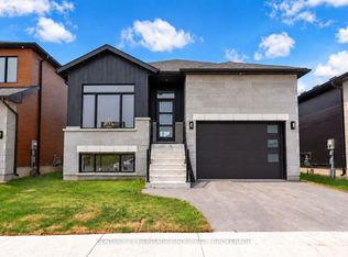 60 Dusenbury Dr, Loyalist, ON K0K2S0
