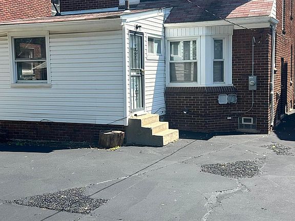 4th image of 17561 Appoline St