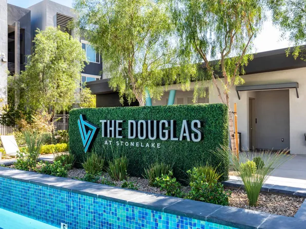 Douglas at Stonelake