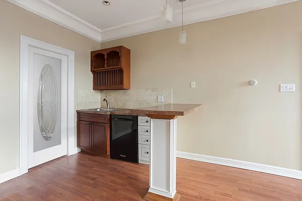 Rented by Stribling | media 28