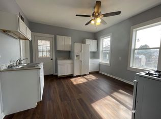 3322 W Branting Ln #B, Milwaukee, WI 53215