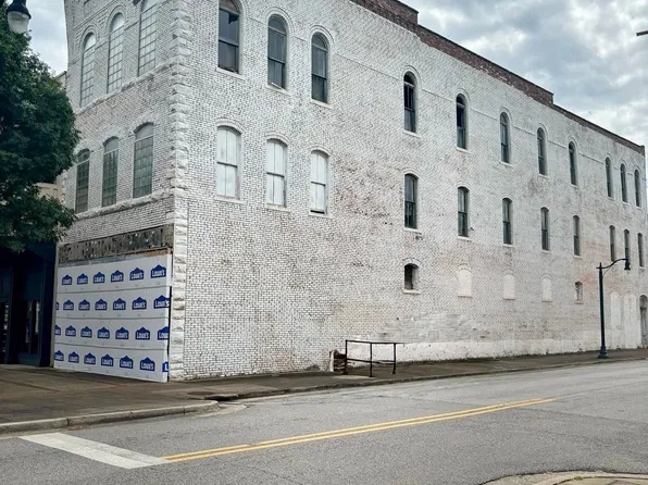 223 N Montgomery Ave, Sheffield, AL 35660