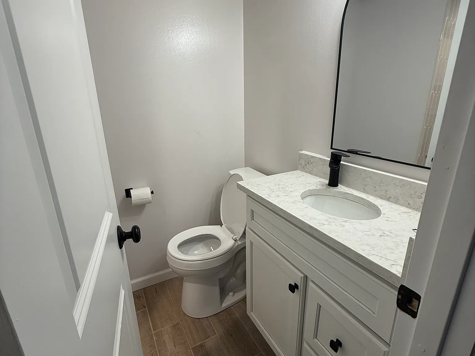 3 bed, 2.5 bath, 1114 sqft, $2,200 — Photo 3