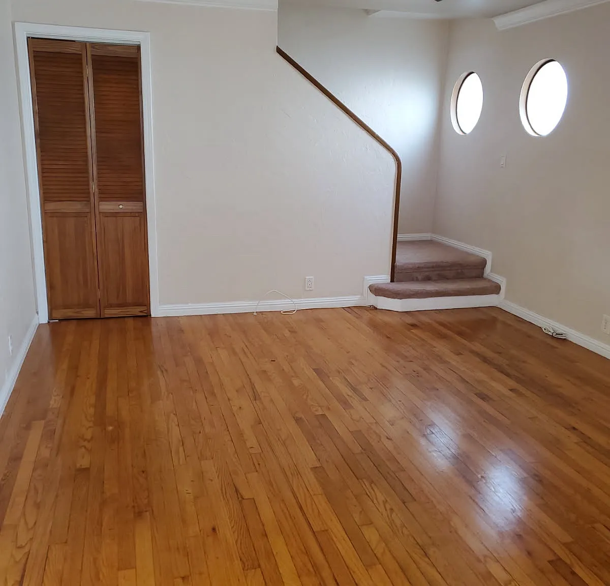 2 bed, 900 sqft, $2,800 — Photo 3