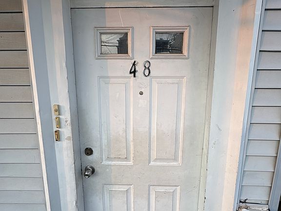 3rd image of 48 Jasper St Floor 2