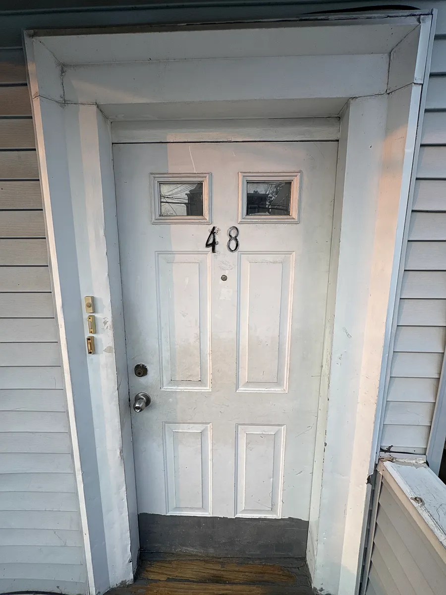 Building Photo - 48 Jasper St #2