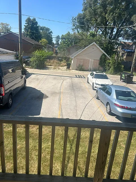 1 bed, $1,300 — Photo 2