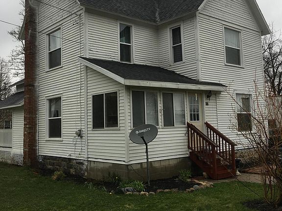 2nd image of 112 W Battle Creek St