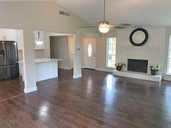 5th image of 1255 Bellaire Blvd