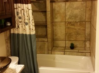 1106 London Rd, West Jefferson, OH 43162