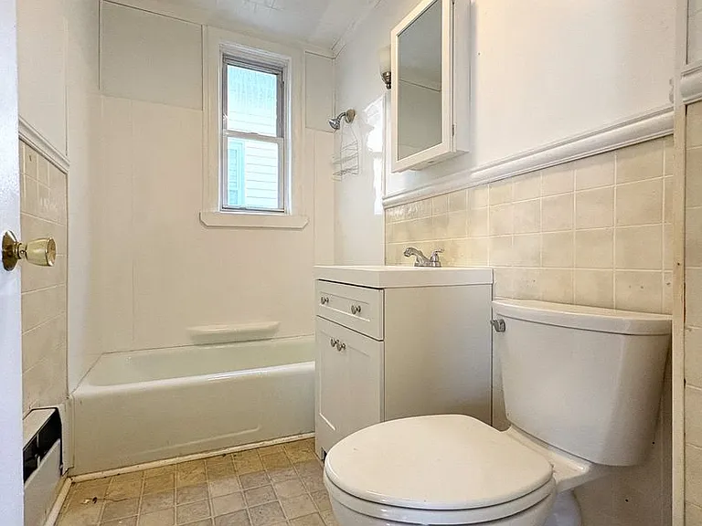 21-27 Clare St, Lowell — Photo 14