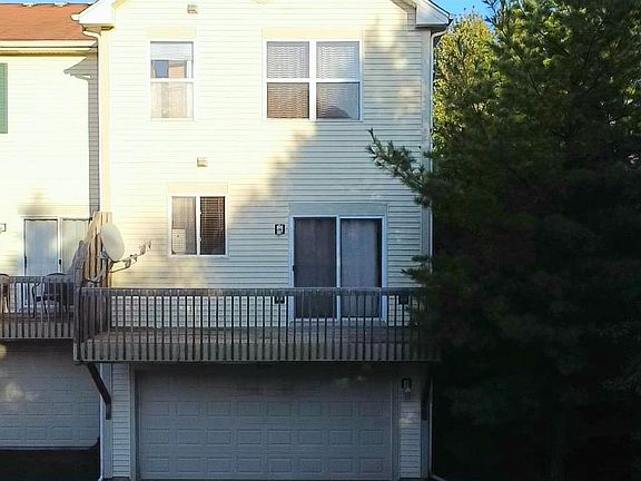 Balcony & Garage