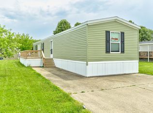 2430 Long Point Dr, Evansville, IN 47715