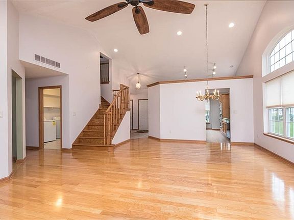 5th image of 3483 River Rock Dr #70