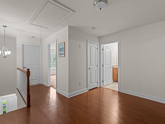 4th image of 52 Parkside Dr