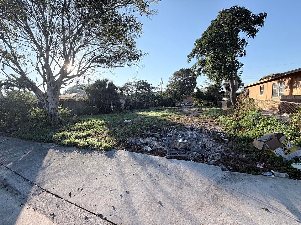 2nd image of 1149 W 34th Street