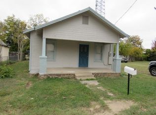 611 Sharp St, Brownwood, TX 76801