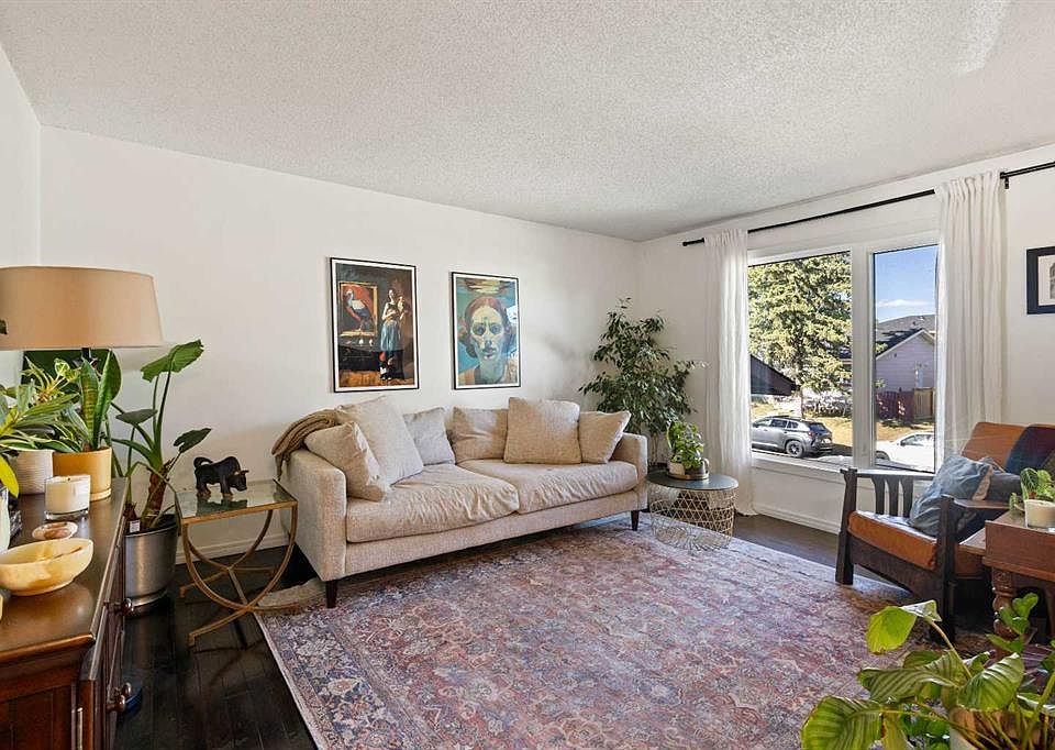 1st image of 49 N Castlebrook Way NE