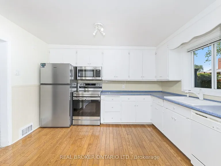 33 Victoria St — Photo 14