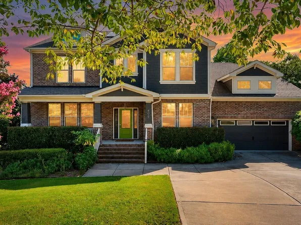 409 Rolling Meadows Ln, Chapel Hill, NC 27517