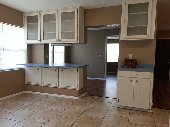 3rd image of 4979 Flamingo Ln