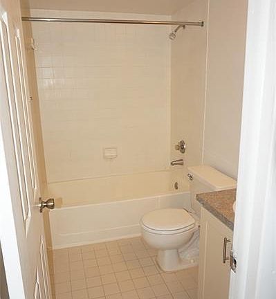 4th image of 9919 Nob Hill Ln