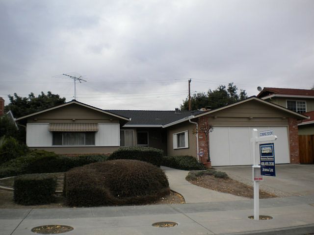 1st image of 525 S Park Dr