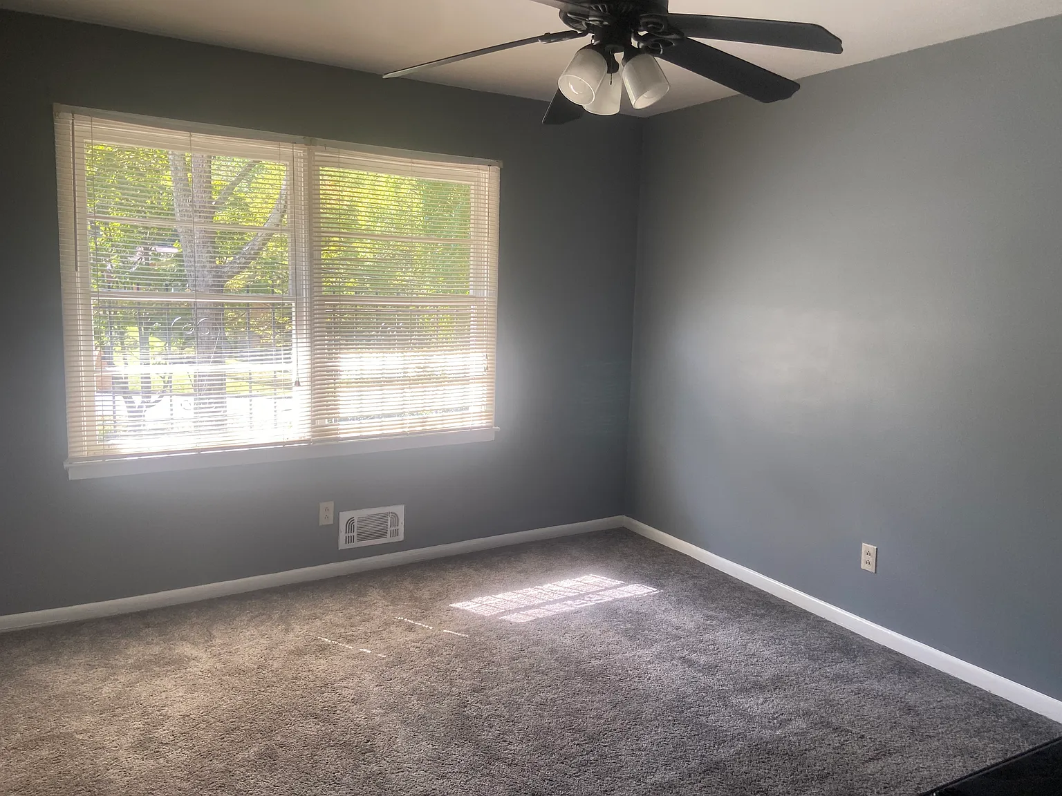 304 Peyton Pl SW — Photo 4